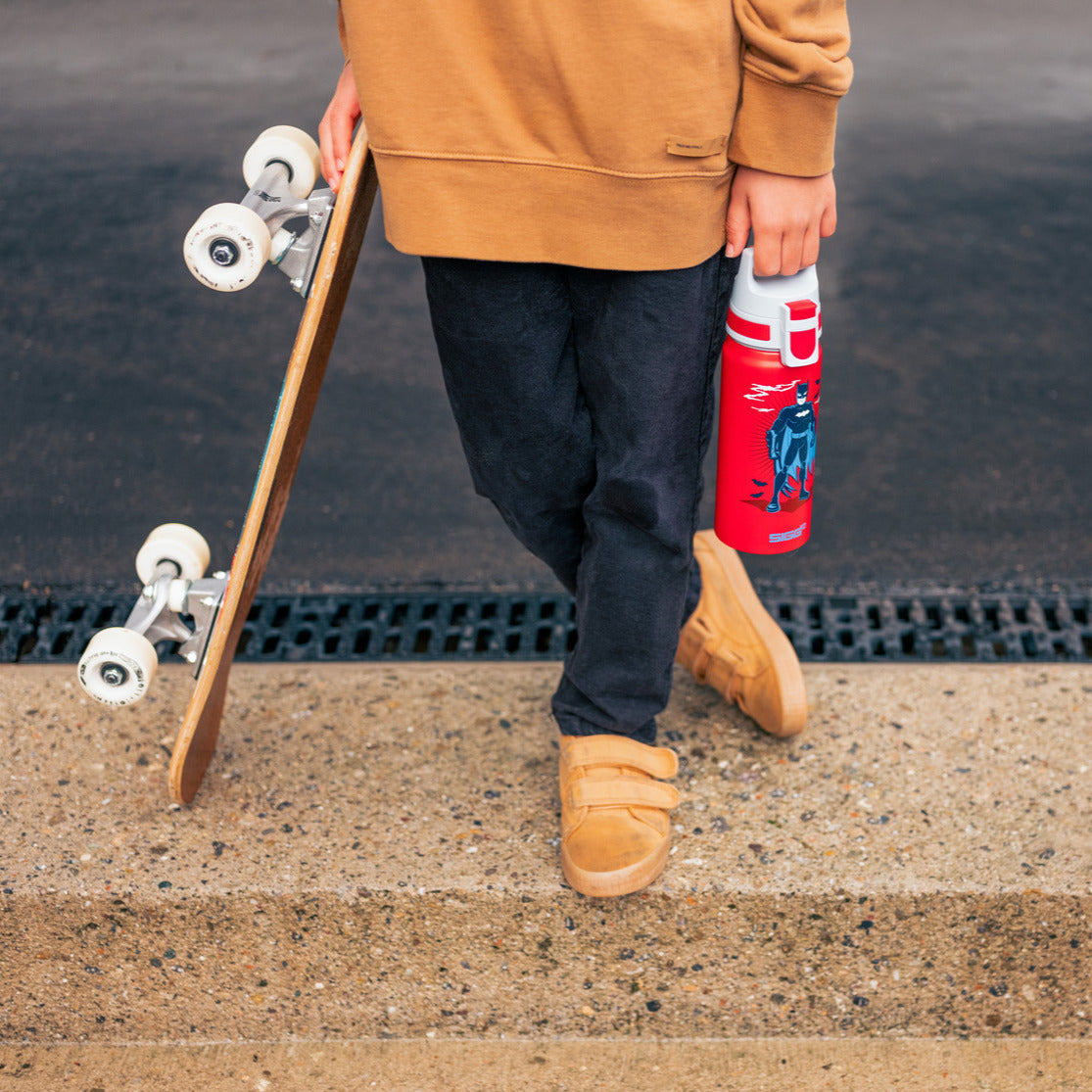 SIGG WMB ONE Batman Standing 0.6 L - sigg-shop.fi