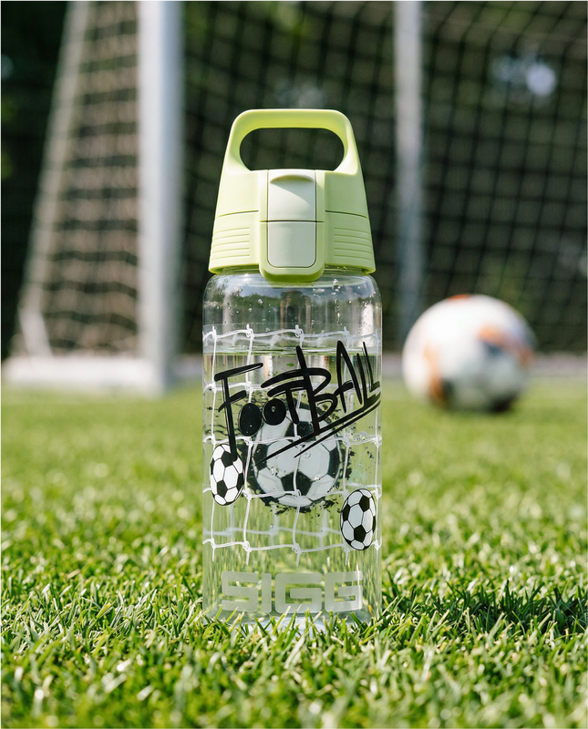 SIGG VIVA ONE FOOTBALL SPLASH LASTEN JUOMAPULLO 0.5 L