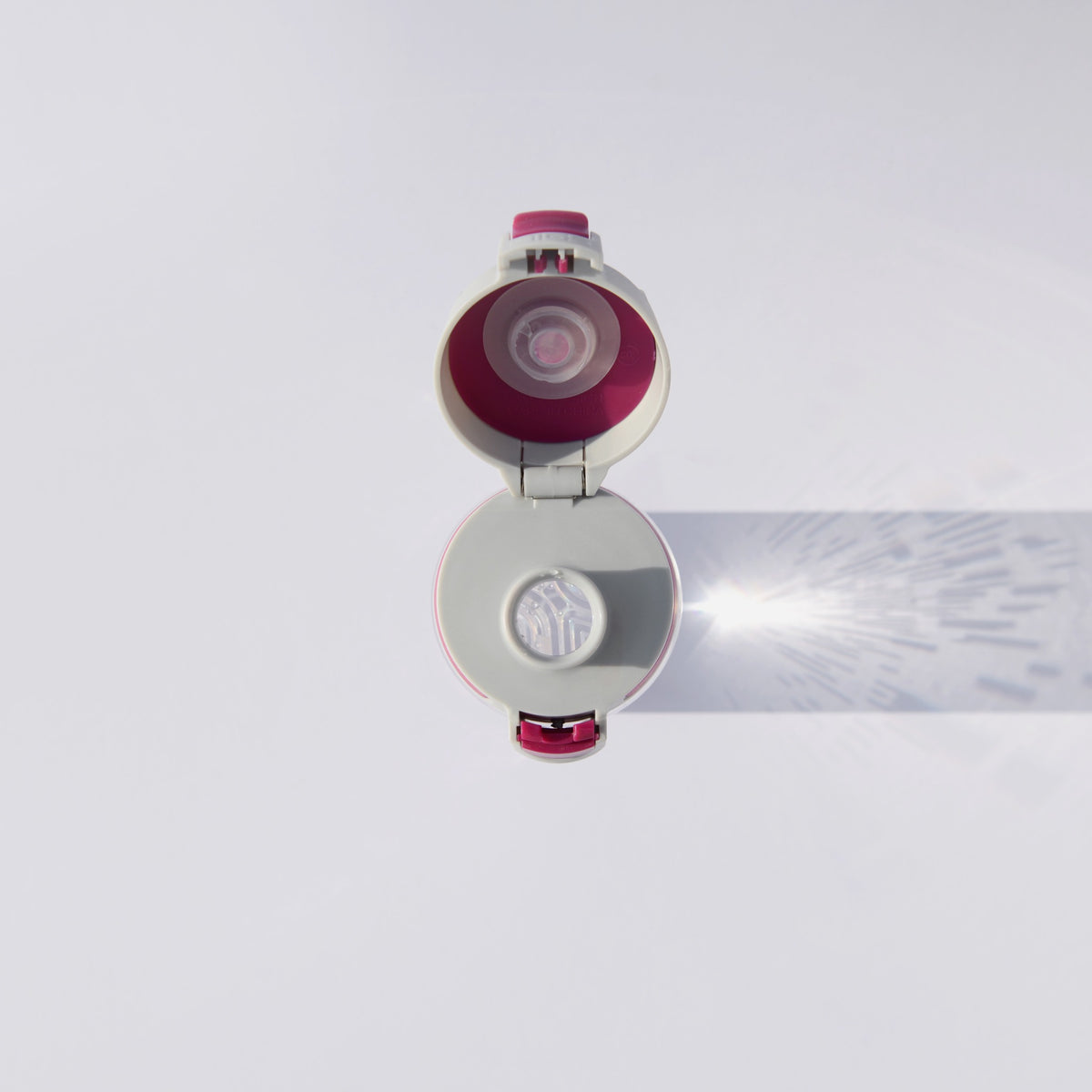 SIGG Total Clear One MyPlanet Berry, käyttökuva 2