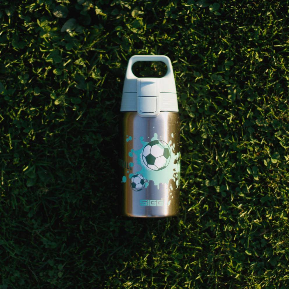 Shield One Love Football 0,5 L - Lastenpullot - sigg-shop.fi