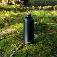SIGG Traveller MyPlanet Direction Plain 1,0 l, käytössä ulkona 2