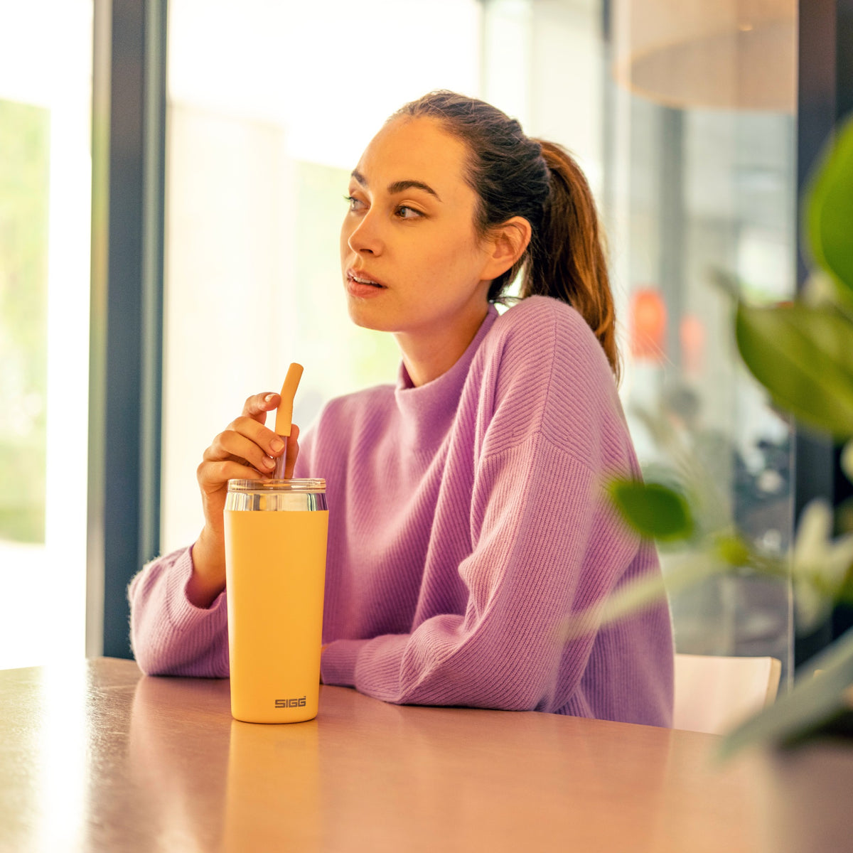 SIGG Helia Muted Peach 0,6 l, käyttökuva