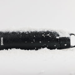 SIGG SHIELD THERM ONE TERMOSPULLO BLACK 1,0 l, käytössä ulkona 2