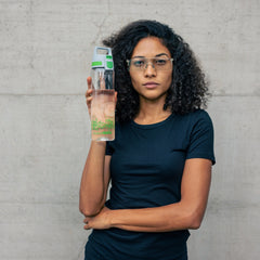 SIGG Total Clear One MyPlanet Green 0,75 l, käyttökuva